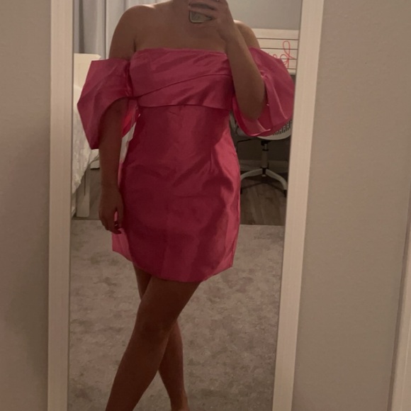 HOT PINK OFF THE SHOULDER MINI DRESS - SIZE LARGE - Picture 5 of 5